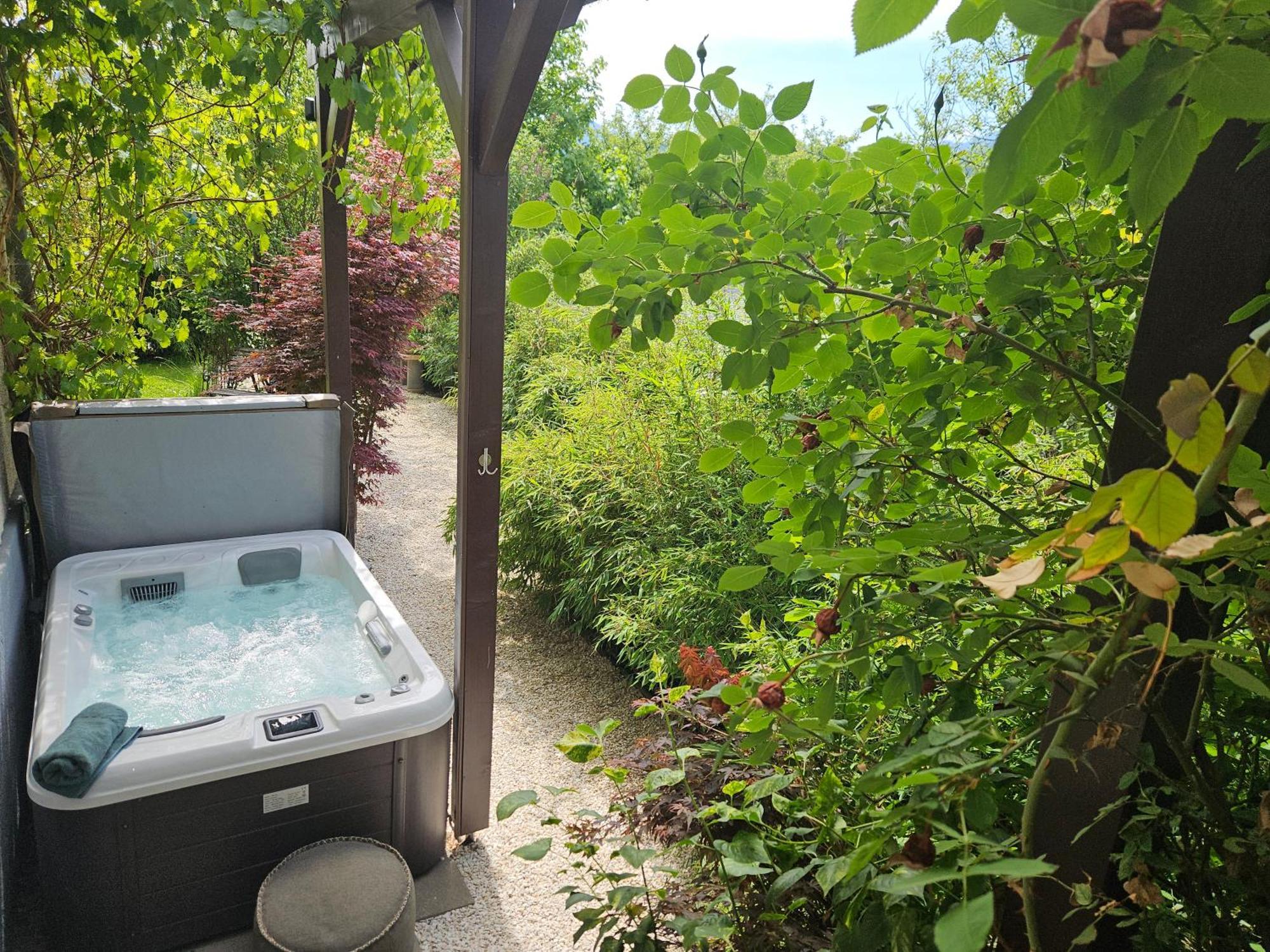 Premium Apartment Mit Privatem Whirlpool, Sauna, Garten Sankt Martin am Grimming Exterior photo
