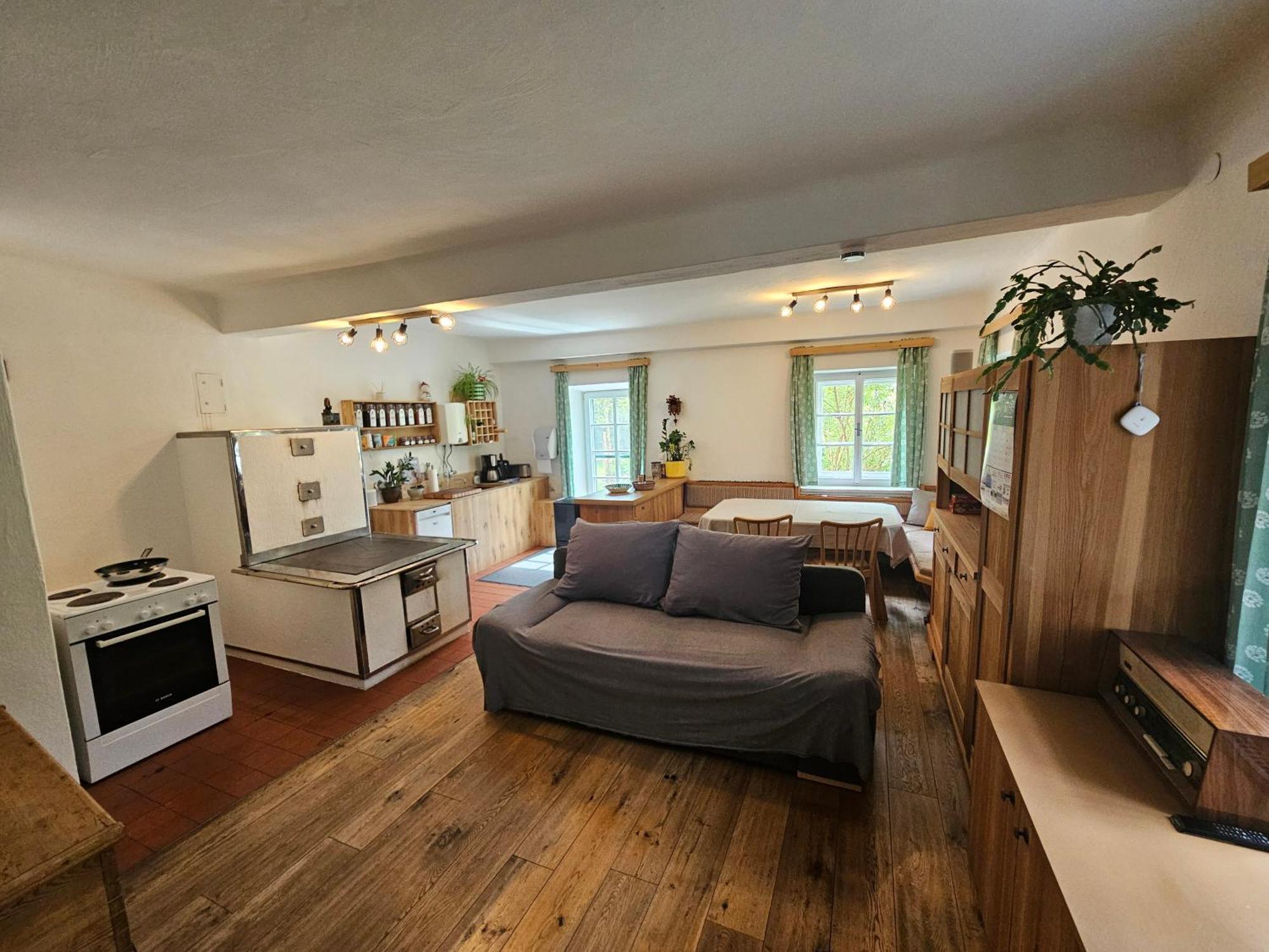Premium Apartment Mit Privatem Whirlpool, Sauna, Garten Sankt Martin am Grimming Exterior photo